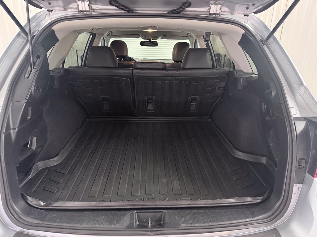 Used 2015 Subaru Outback 2.5i Limited AWD/4WD image 30