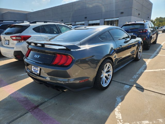 Used 2019 Ford Mustang GT Premium w/ GT Performance Package RWD image 4