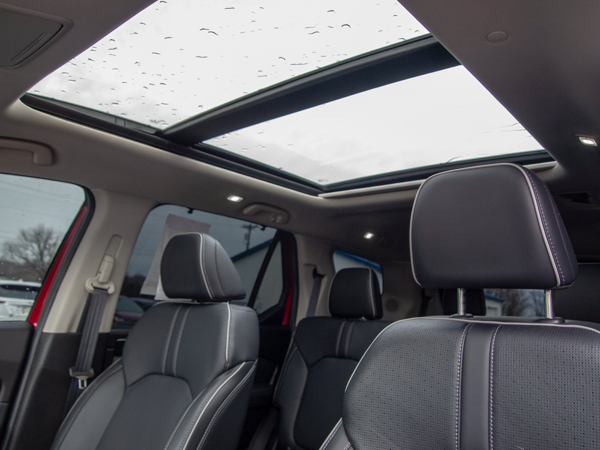 Used 2025 Honda Pilot Elite image 25