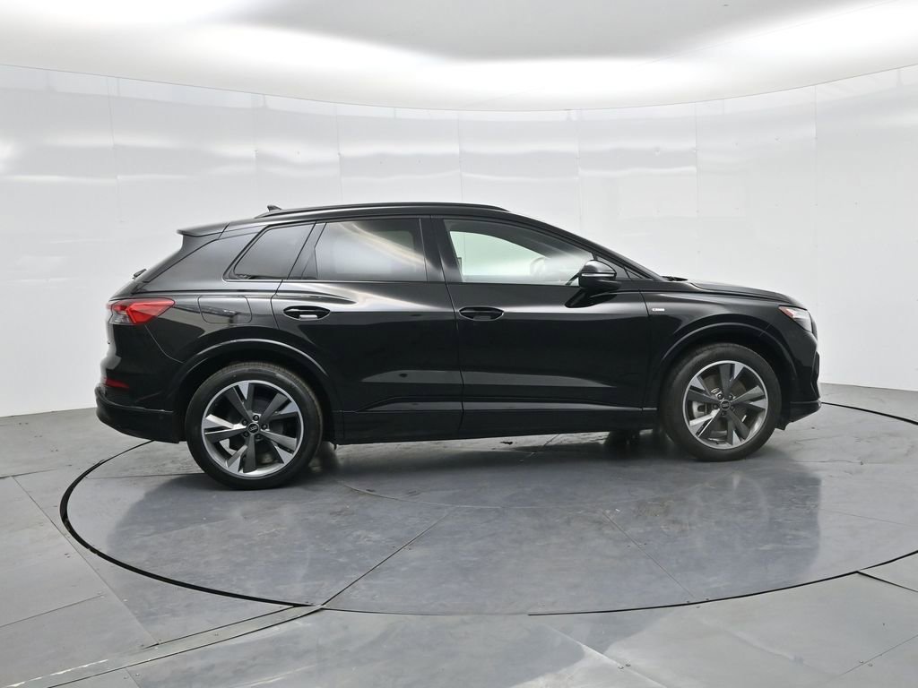 Used 2024 Audi Q4 e-tron Premium Plus w/ Premium Plus AWD/4WD image 26