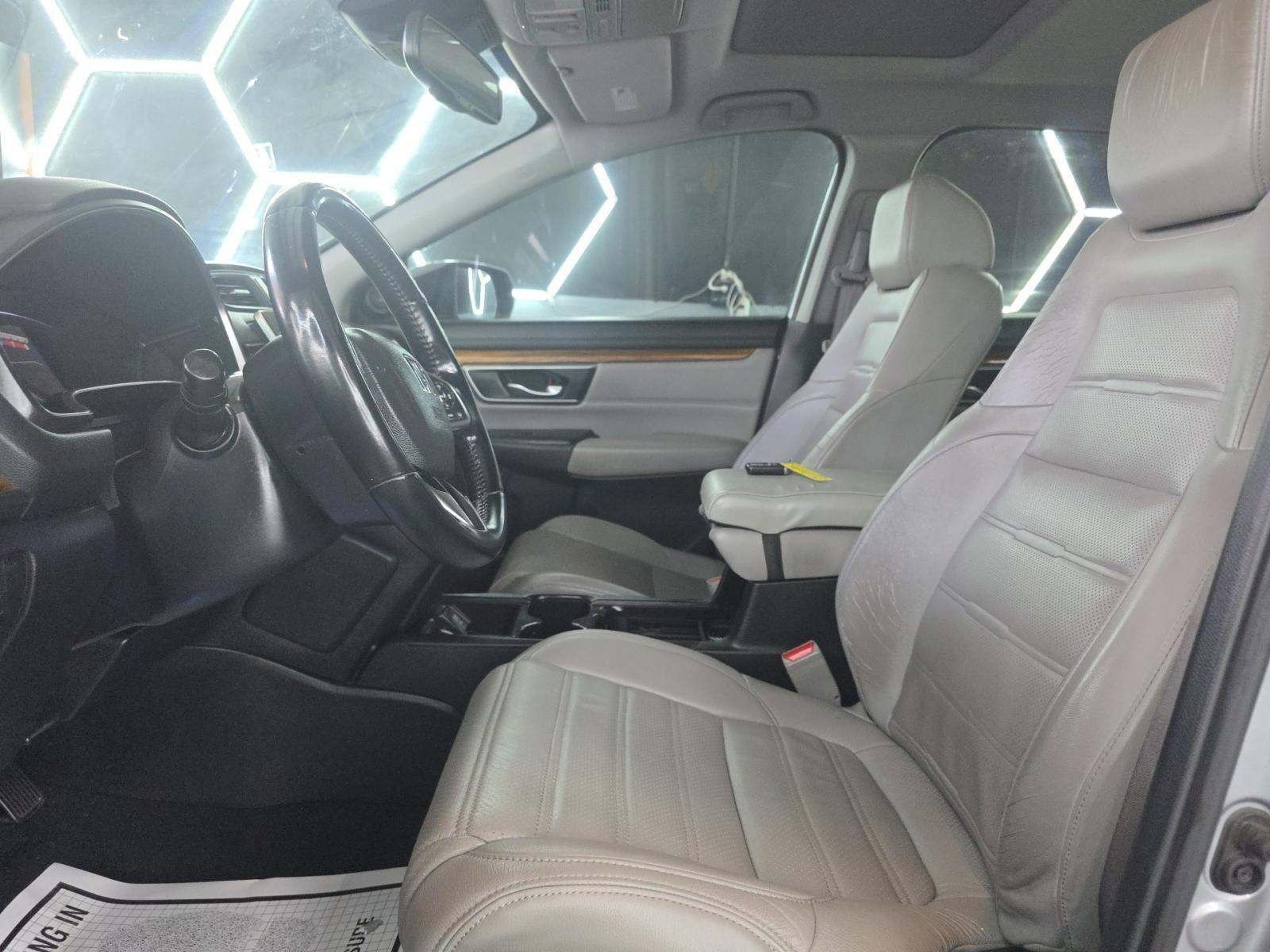 Used 2017 Honda CR-V EX-L image 6
