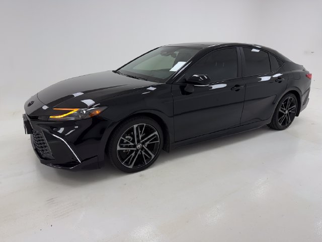 Used 2026 Toyota Camry XSE w/ Premium Package FWD image 5