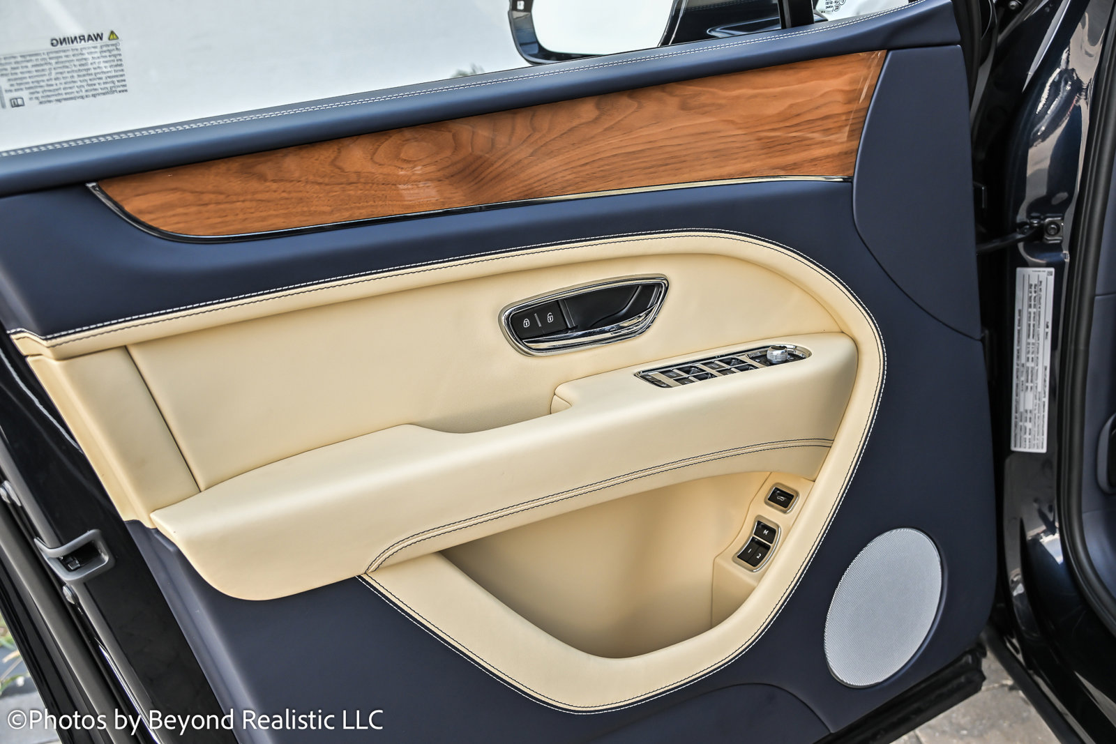 Certified 2023 Bentley Bentayga Extended Wheelbase image 20