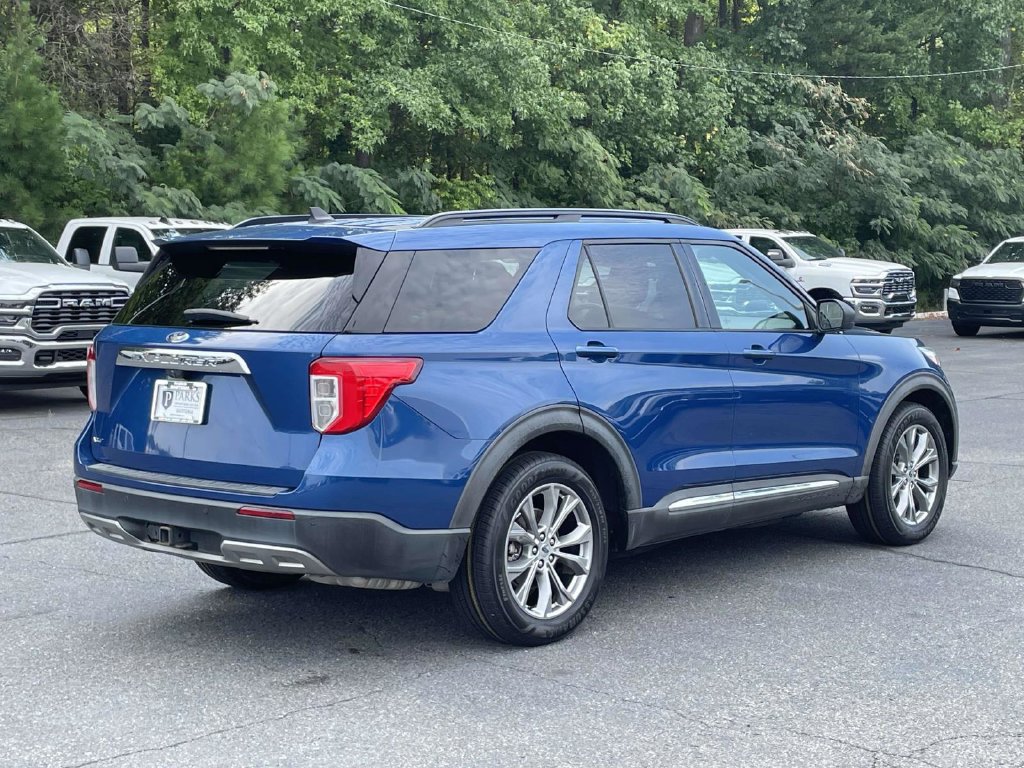 Used 2022 Ford Explorer XLT w/ Equipment Group 202A RWD image 8