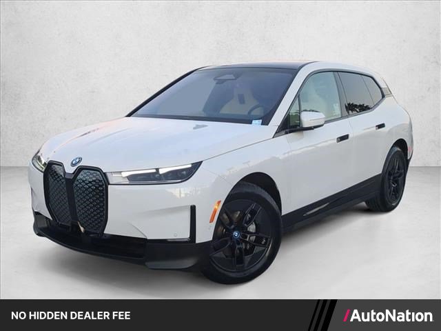 Used 2023 BMW iX xDrive50 AWD/4WD image 1