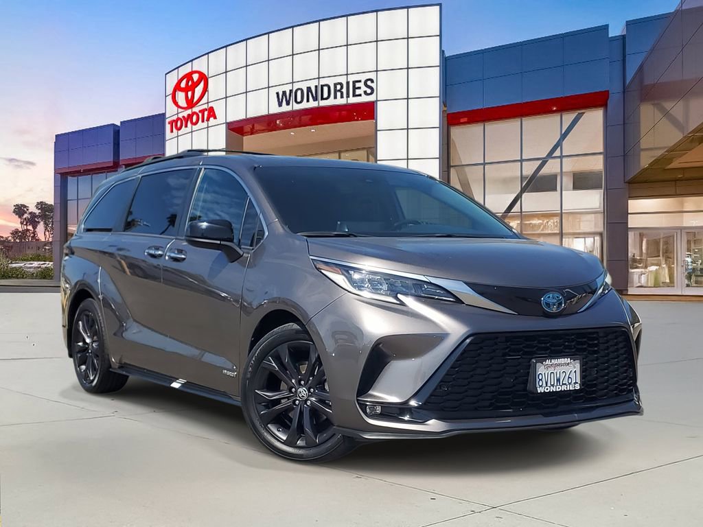 Used 2021 Toyota Sienna XSE