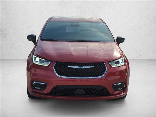 New 2025 Chrysler Pacifica Select AWD/4WD image 6