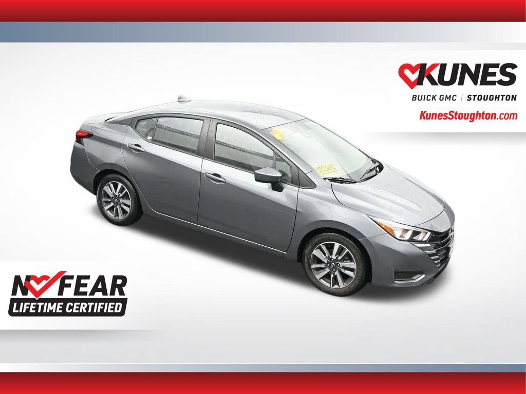 Used 2023 Nissan Versa SV image 33