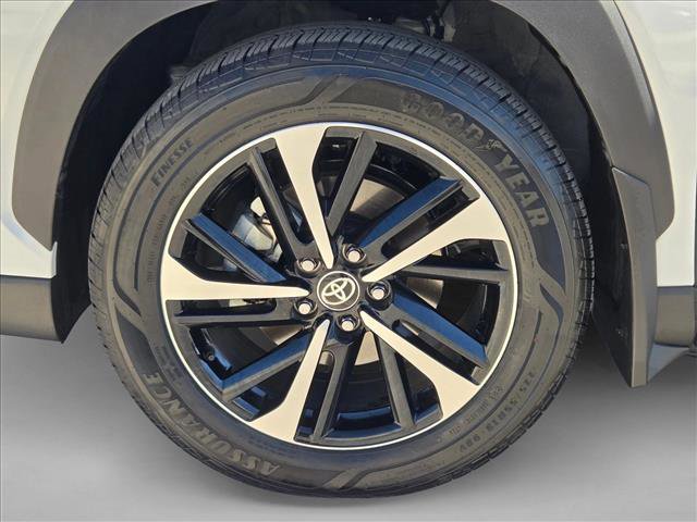 Certified 2025 Toyota Corolla Cross AWD Hybrid image 22