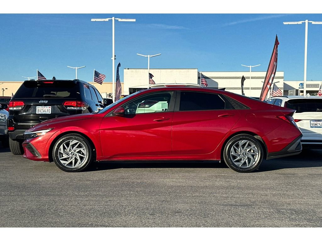 Used 2024 Hyundai Elantra SEL image 7