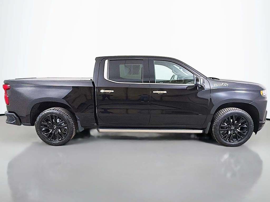 Used 2020 Chevrolet Silverado 1500 High Country w/ Technology Package AWD/4WD image 20