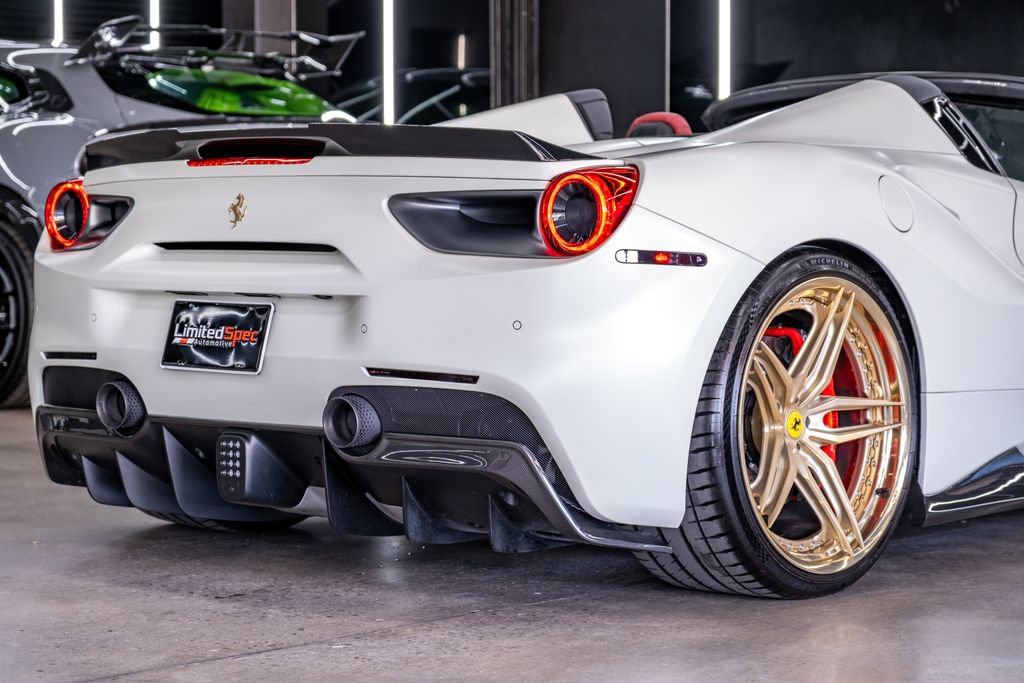 Used 2018 Ferrari 488 Spider RWD image 21
