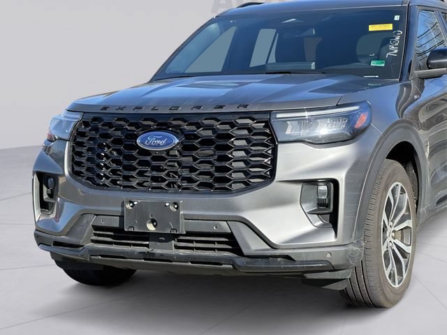 Used 2025 Ford Explorer ST-Line AWD/4WD image 9