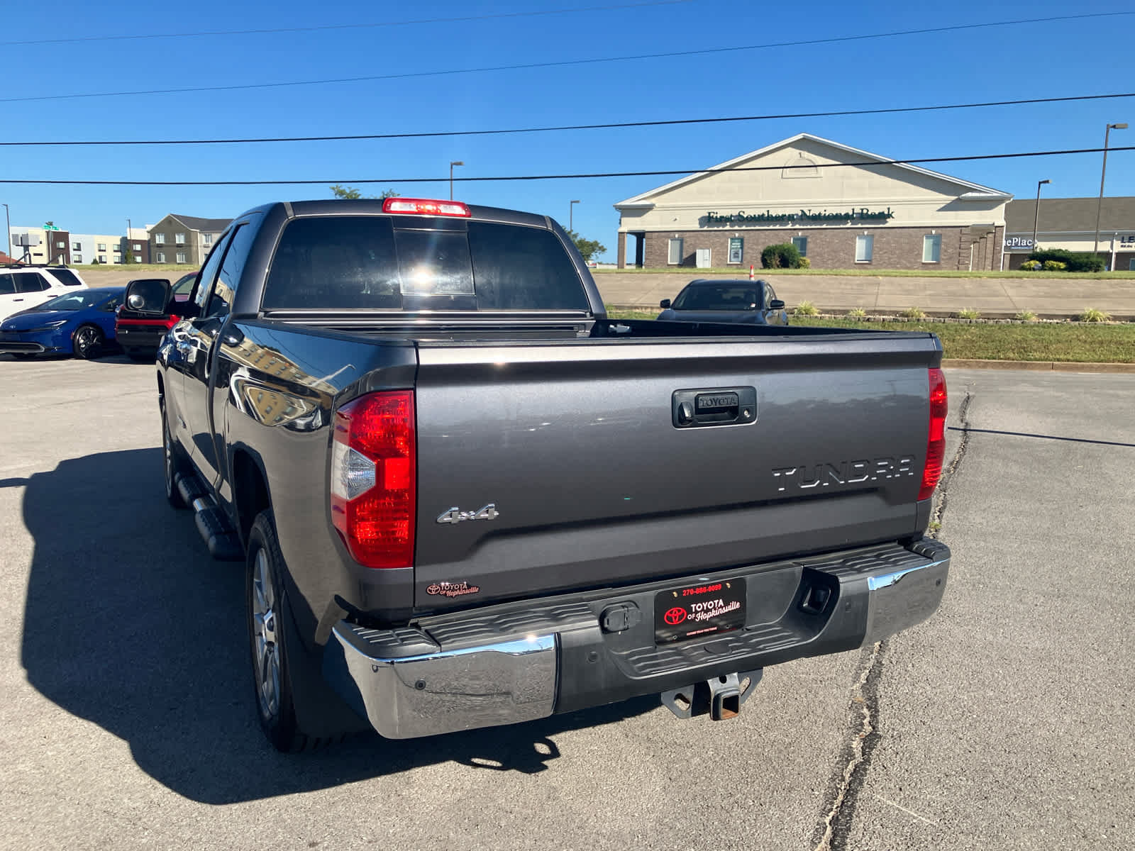 Used 2014 Toyota Tundra Limited w/ Limited Premium Package AWD/4WD image 6