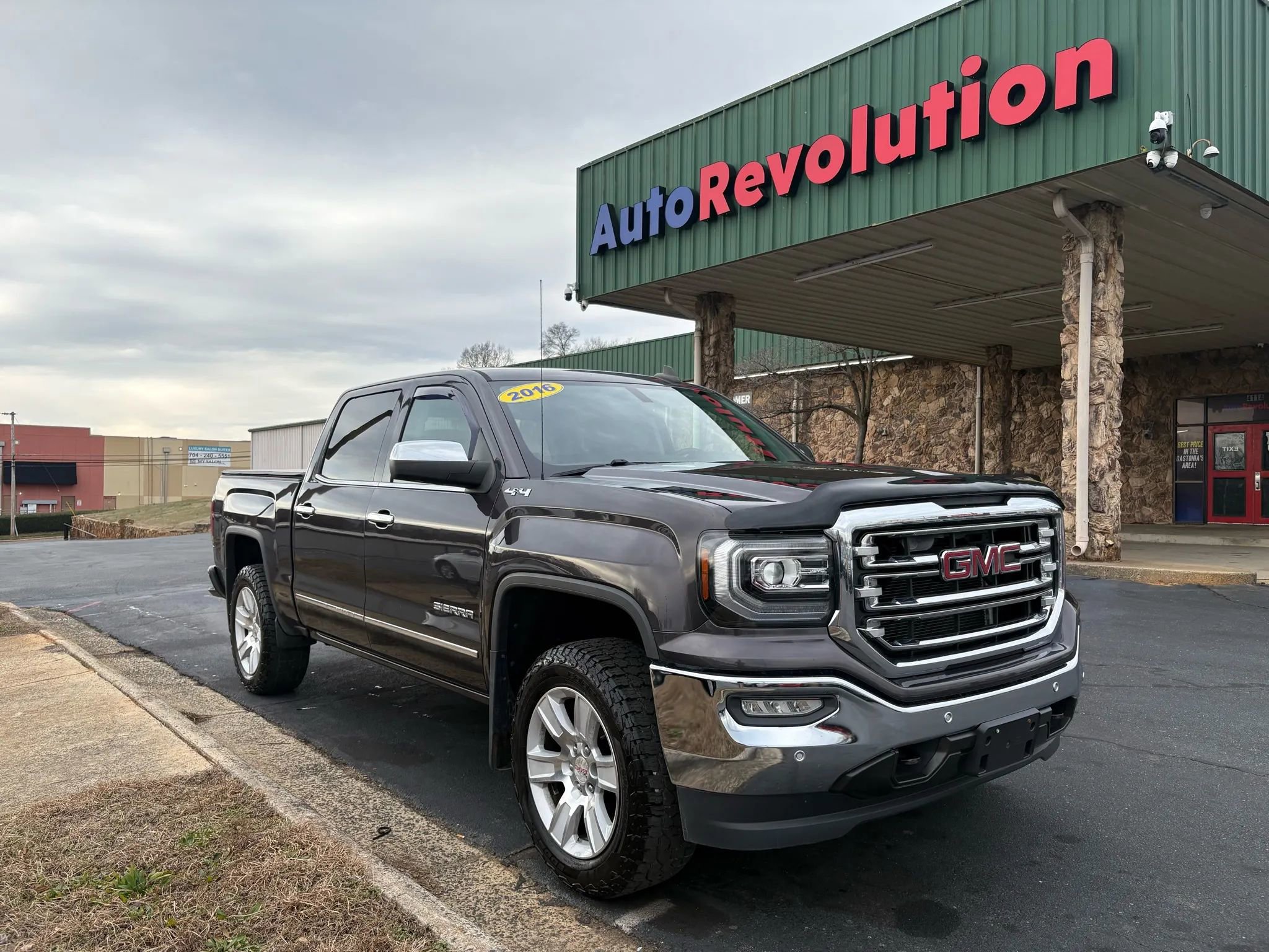 Used 2016 GMC Sierra 1500 SLT w/ SLT Premium Package image 1