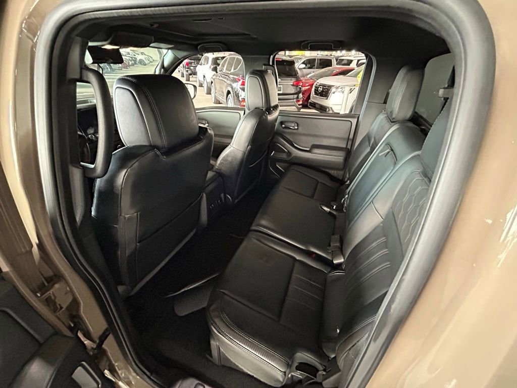 Used 2022 Nissan Frontier Pro-X w/ Pro-X Premium Package image 38