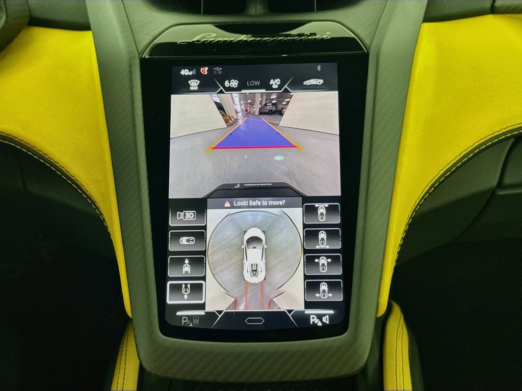 Used 2024 Lamborghini Revuelto AWD/4WD image 14