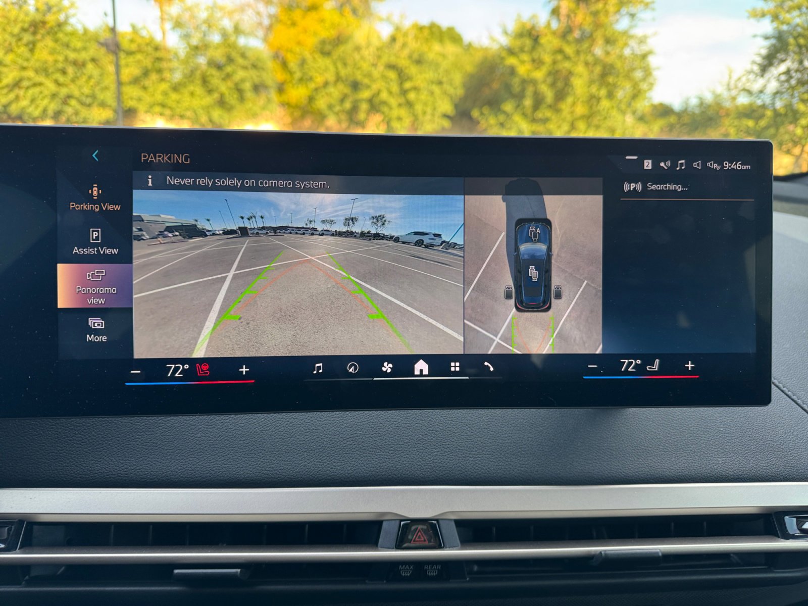 Used 2024 BMW iX xDrive50 w/ Premium Package image 29