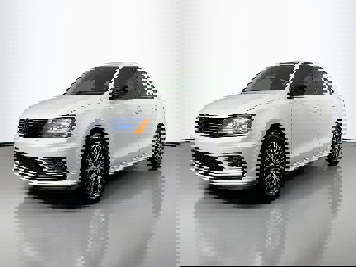 Used 2018 Volkswagen Jetta Wolfsburg Edition image 36