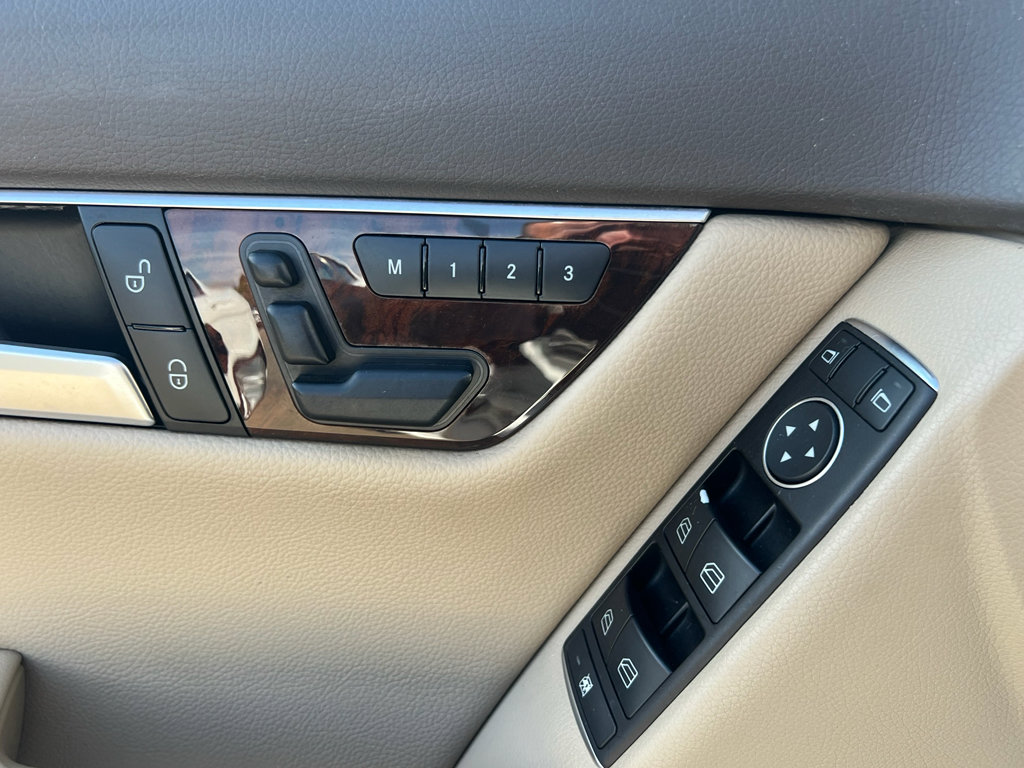 Used 2013 Mercedes-Benz C 300 Sport image 12