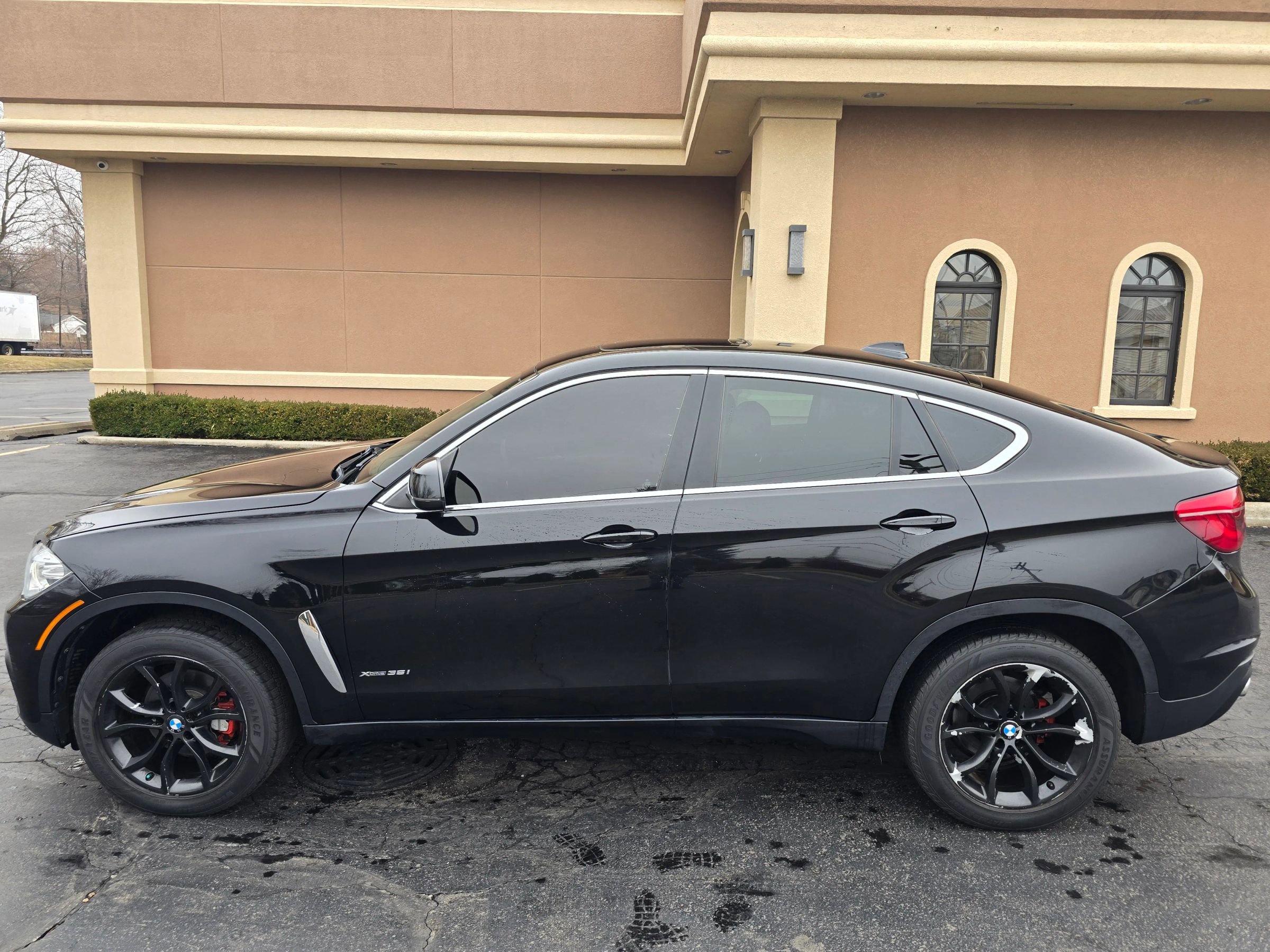 Used 2015 BMW X6 xDrive35i image 11