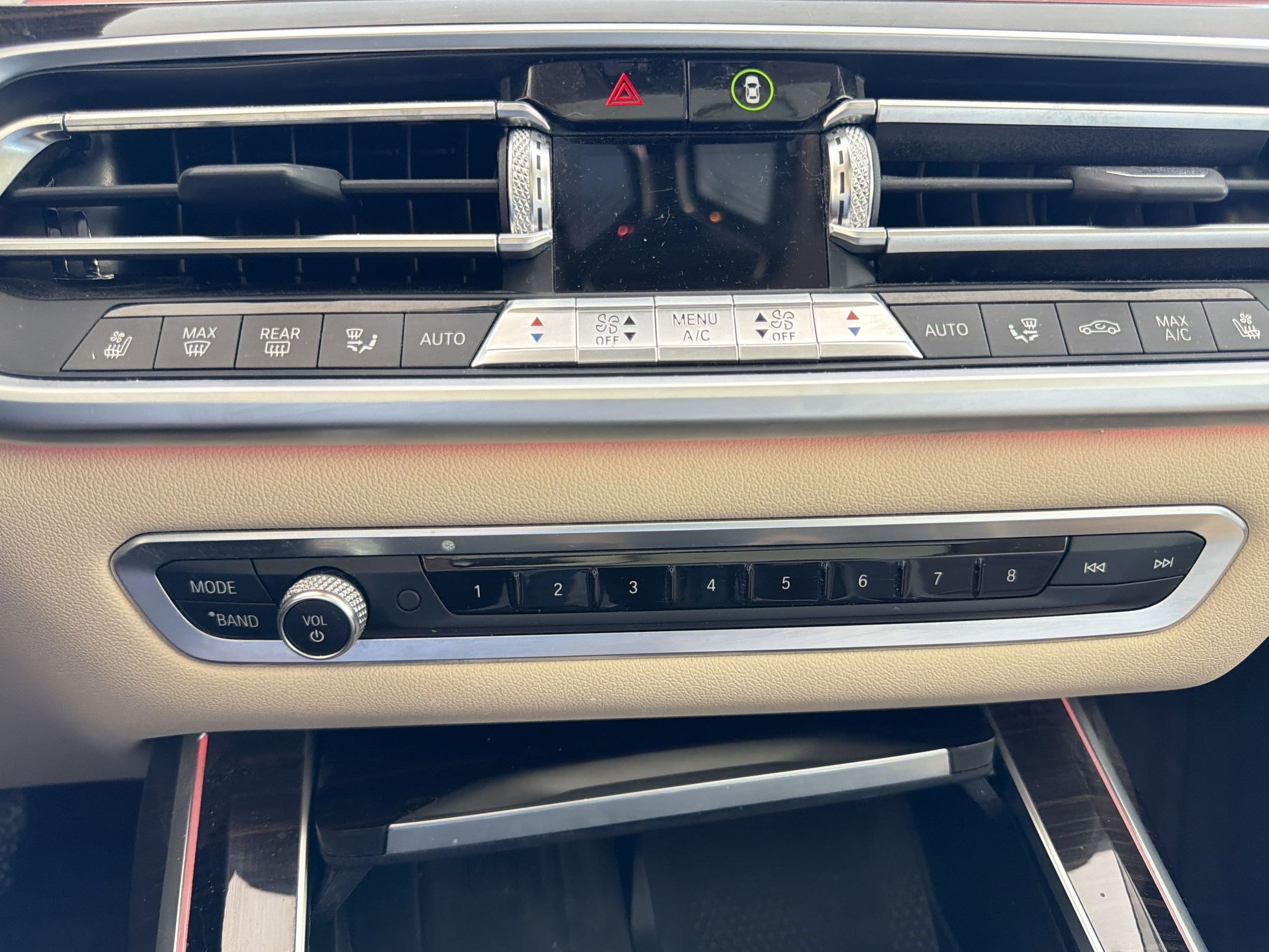 Used 2019 BMW X7 xDrive40i image 25