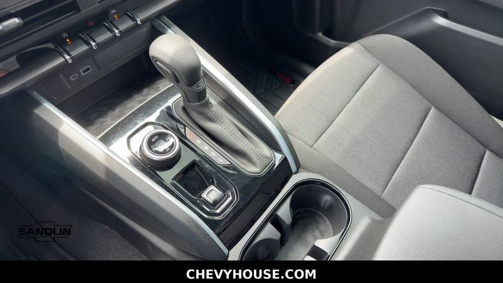 Used 2023 Chevrolet Colorado Trail Boss w/ Technology Package AWD/4WD image 30