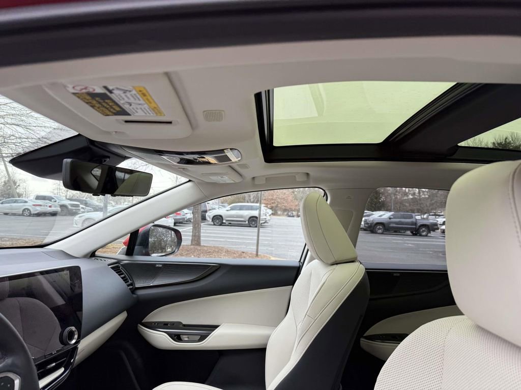 Used 2025 Lexus NX 350h AWD w/ Rear Seat Package image 21