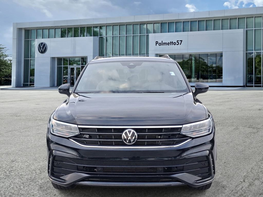 Used 2023 Volkswagen Tiguan SE R-Line FWD image 2