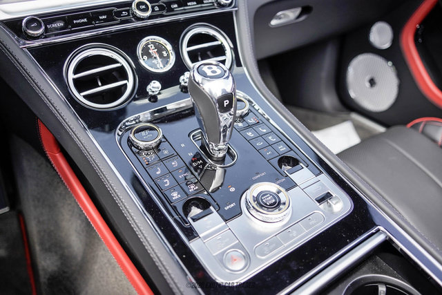 Used 2024 Bentley Continental GT Speed AWD/4WD image 43