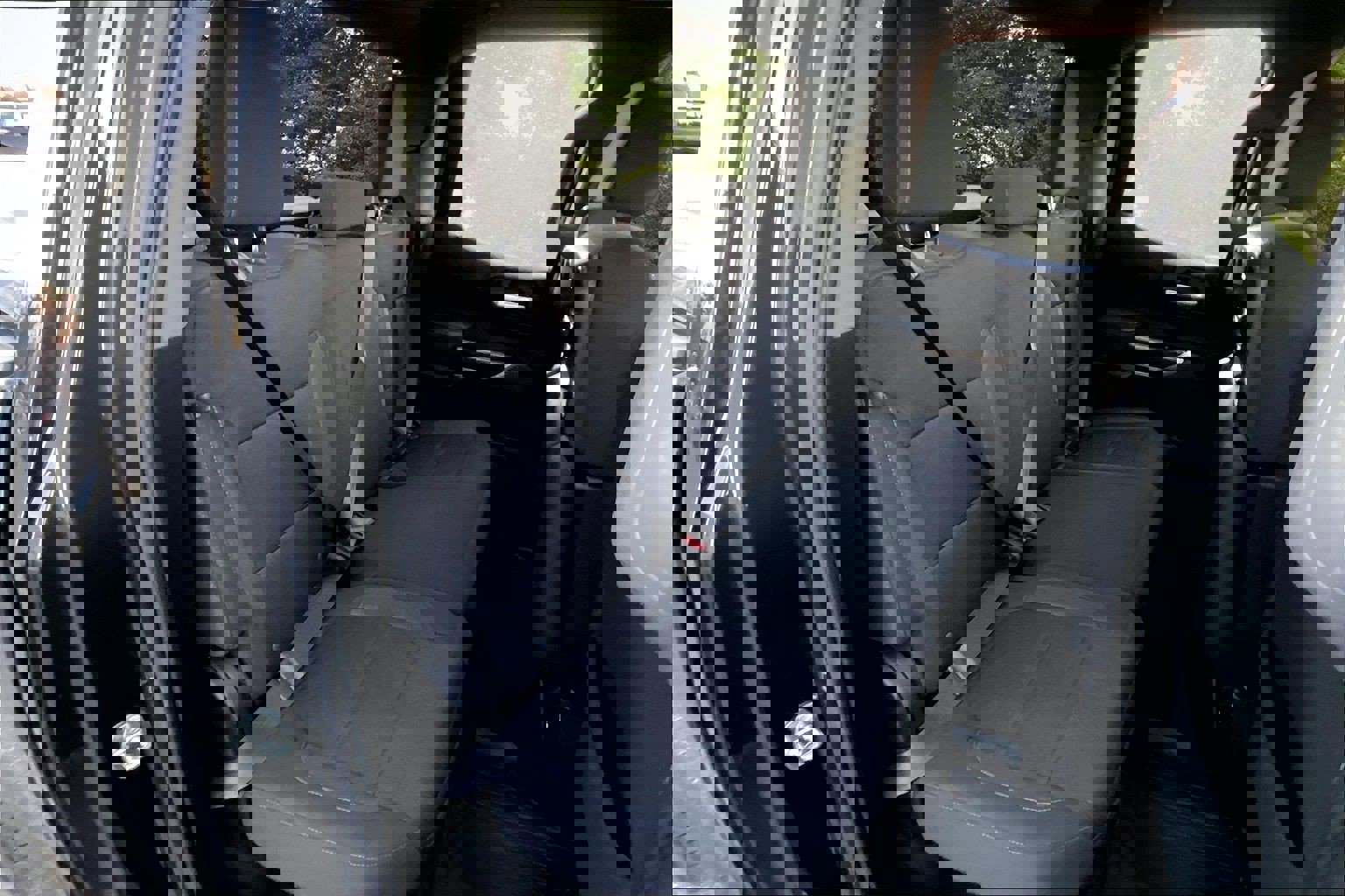 Used 2020 GMC Sierra 1500 Elevation w/ Elevation Value Package image 28