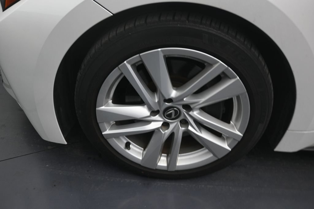 Used 2024 Lexus IS 300 w/ Comfort Package RWD image 9