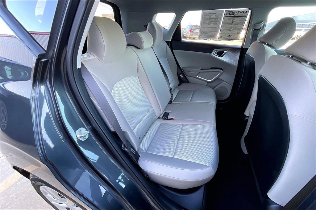 Certified 2021 Kia Soul LX image 25