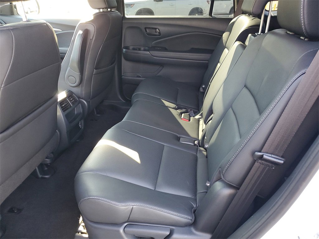 Certified 2023 Honda Passport EX-L image 15