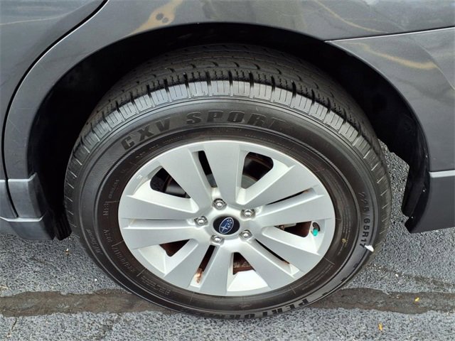 Used 2019 Subaru Outback 2.5i Premium image 10
