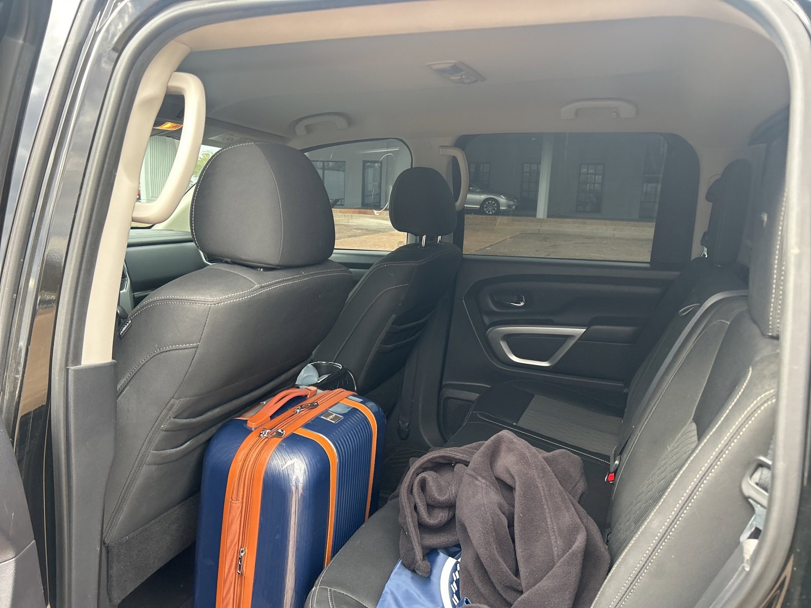 Used 2017 Nissan Titan SV image 12