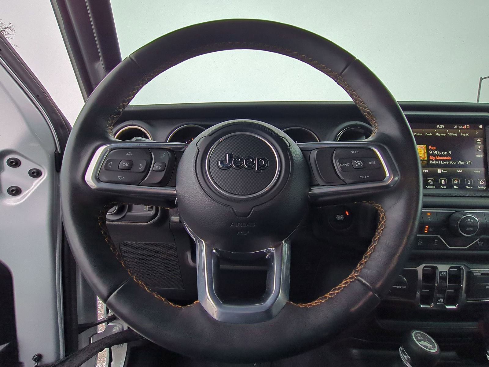Used 2023 Jeep Wrangler Altitude image 28