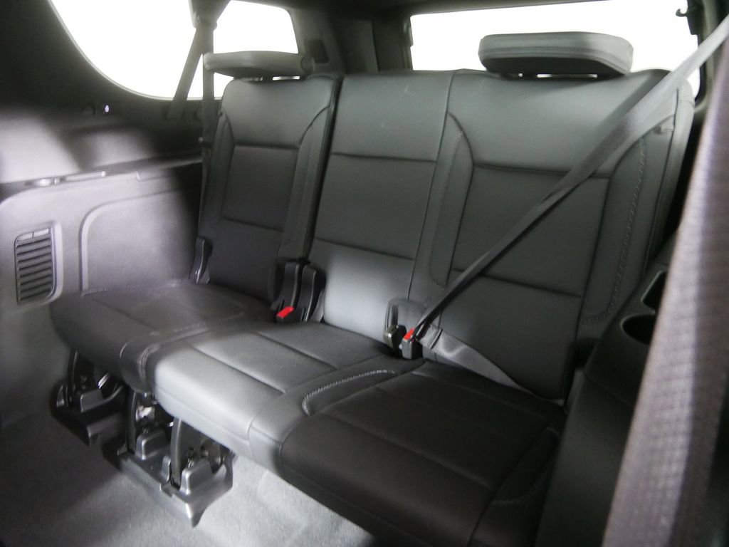 Used 2024 GMC Yukon XL Denali AWD/4WD image 24