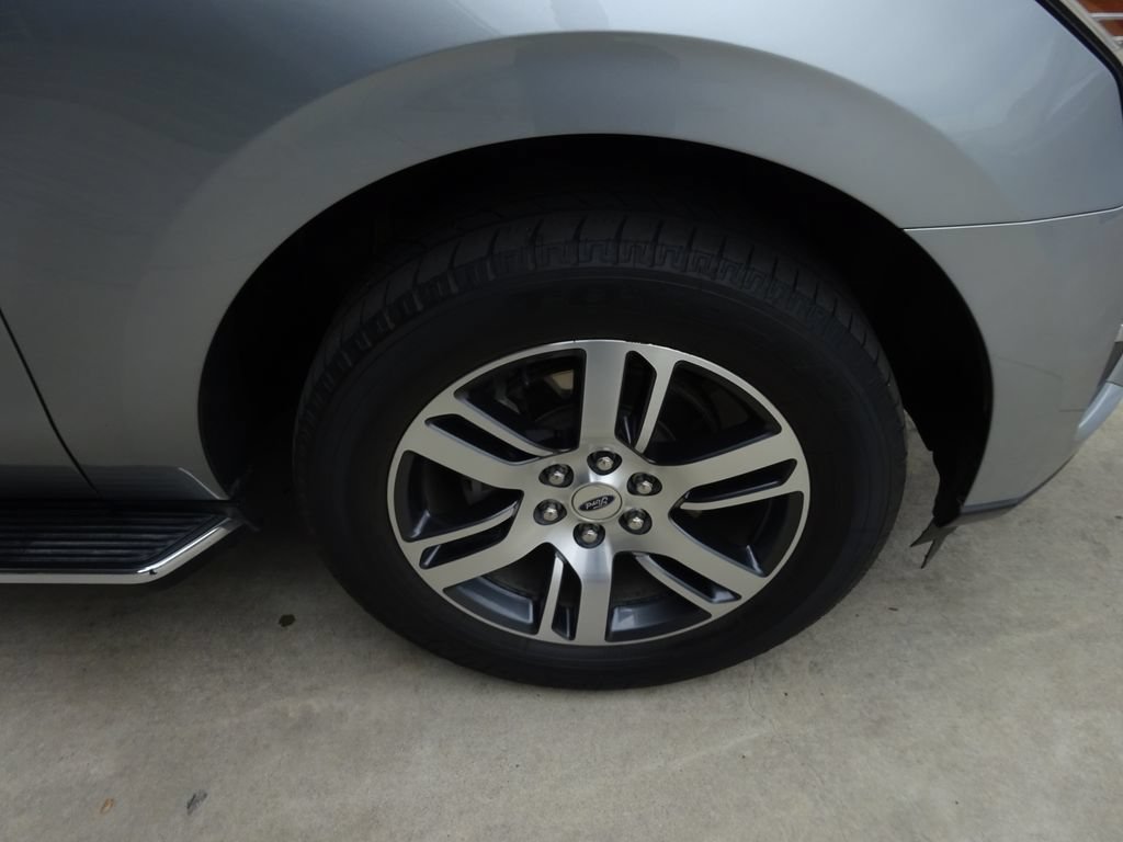 Used 2022 Ford Expedition Limited AWD/4WD image 9