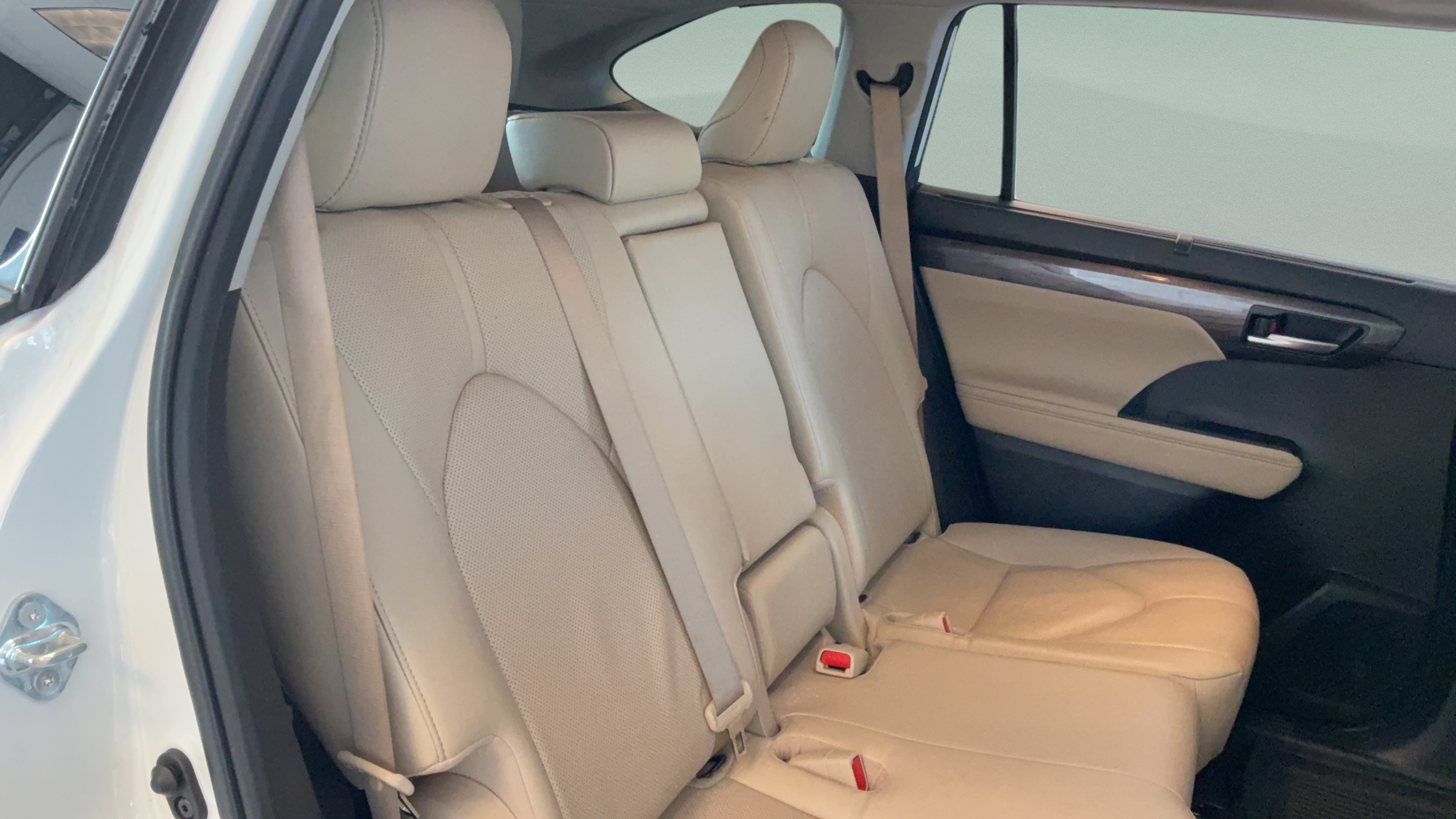Used 2023 Toyota Highlander Limited AWD/4WD image 35