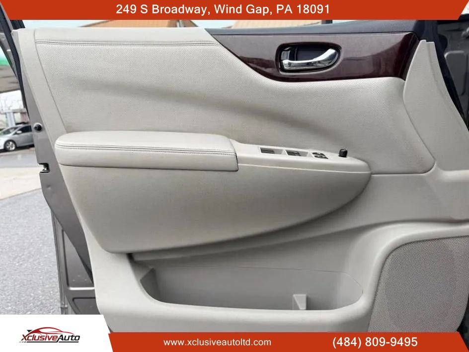 Used 2015 Nissan Quest SL image 9
