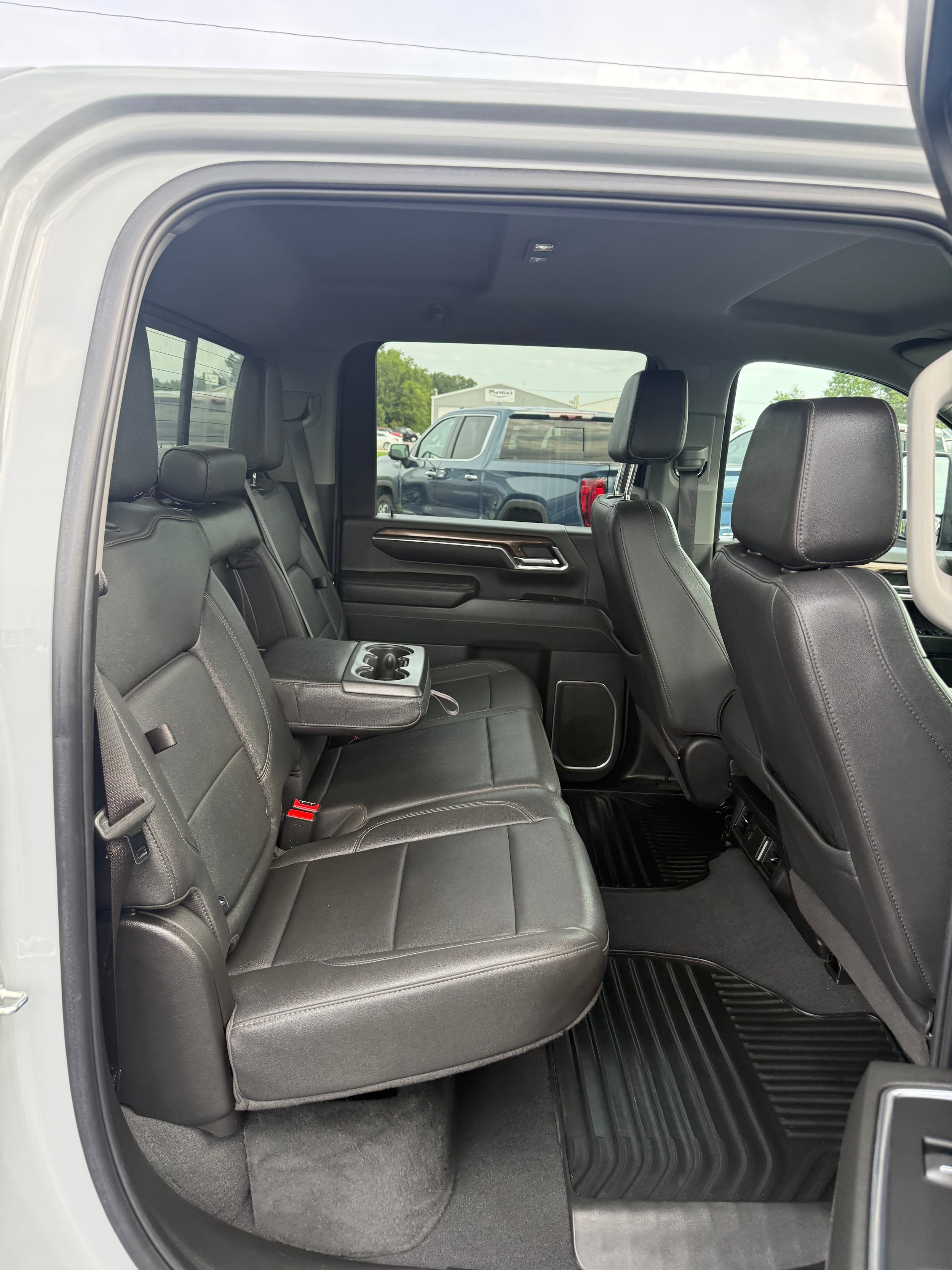 Used 2024 Chevrolet Silverado 3500 LT w/ Safety Package AWD/4WD image 11