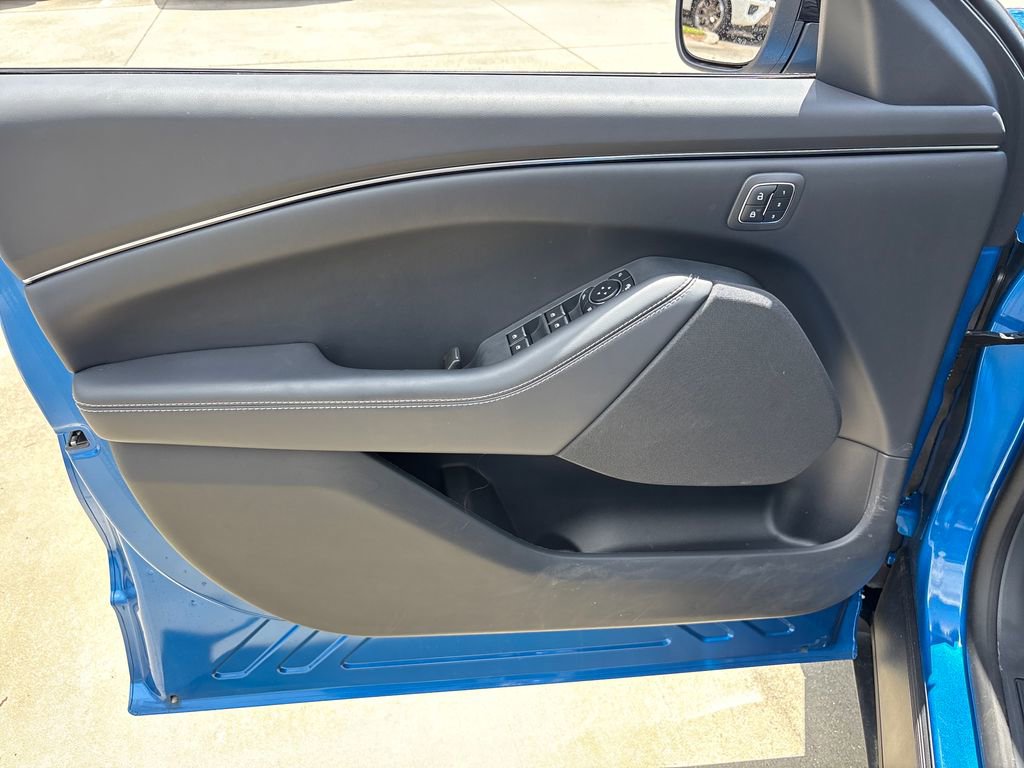 Used 2025 Ford Mustang Mach-E Select w/ Comfort Package Lite RWD image 15