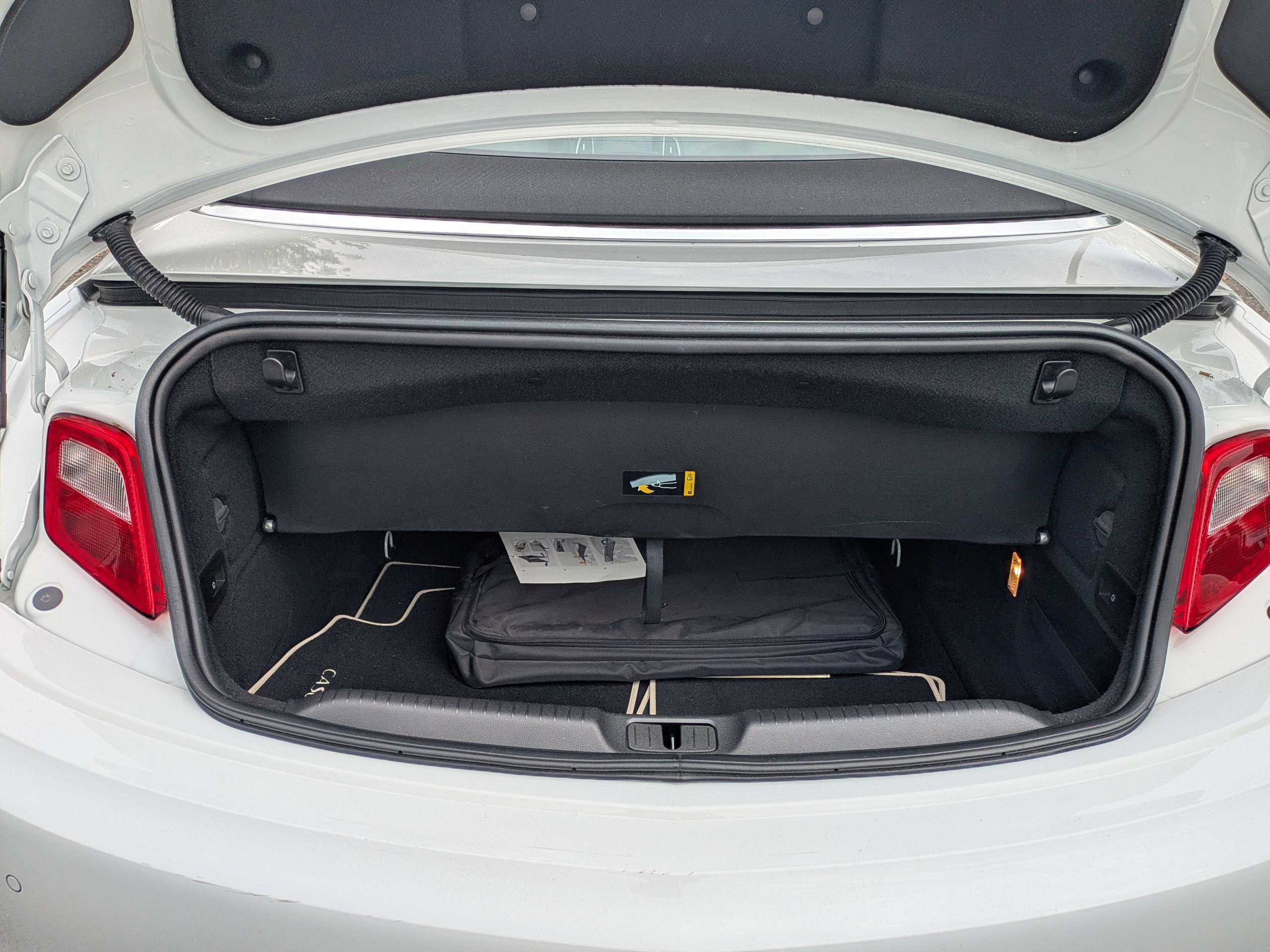 Used 2017 Buick Cascada Premium image 13