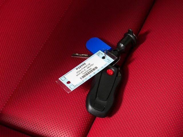 New 2026 Porsche Macan 4 Electric image 40