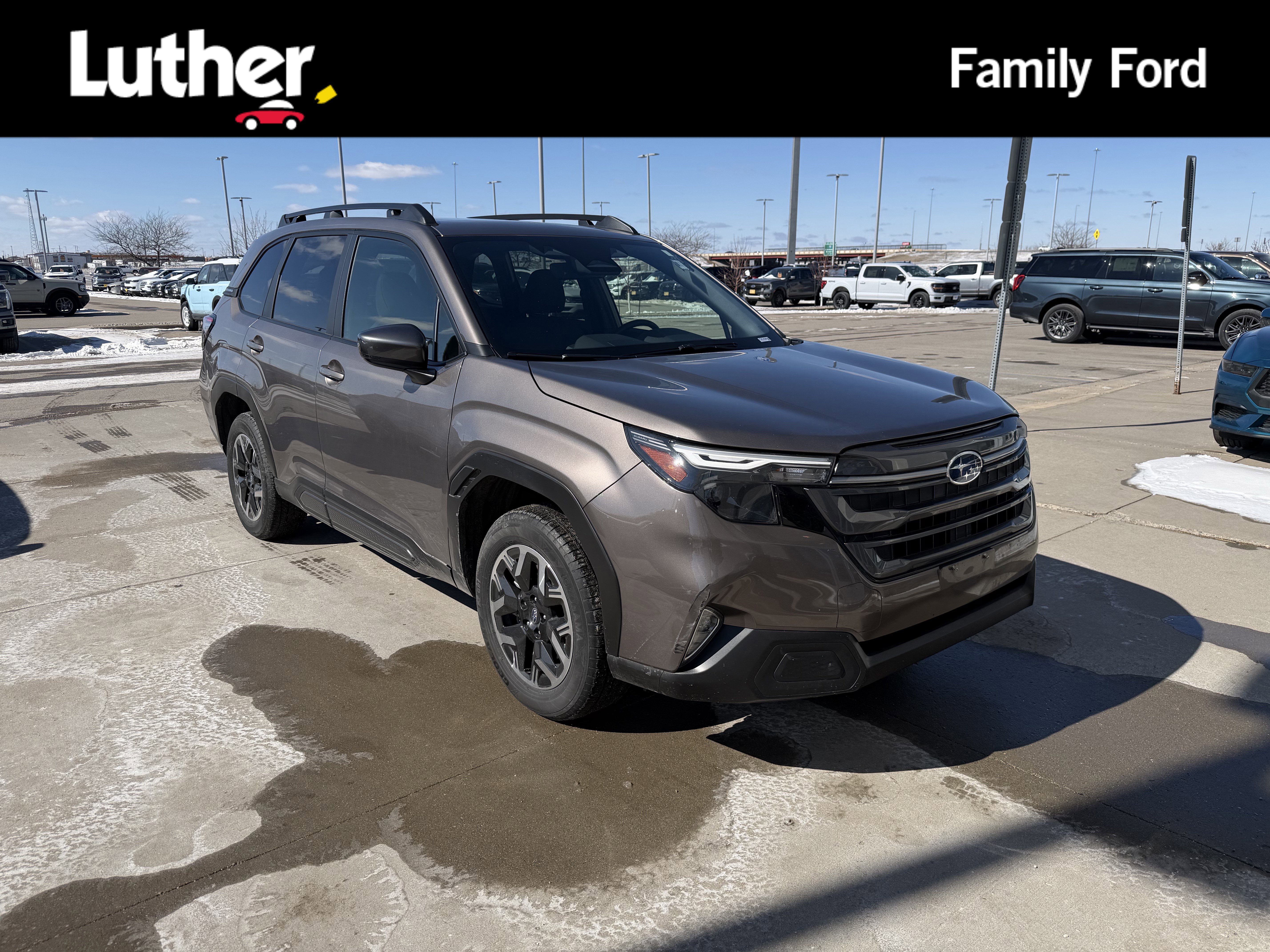 Used 2025 Subaru Forester Premium w/ Convenience Package #1 image 1