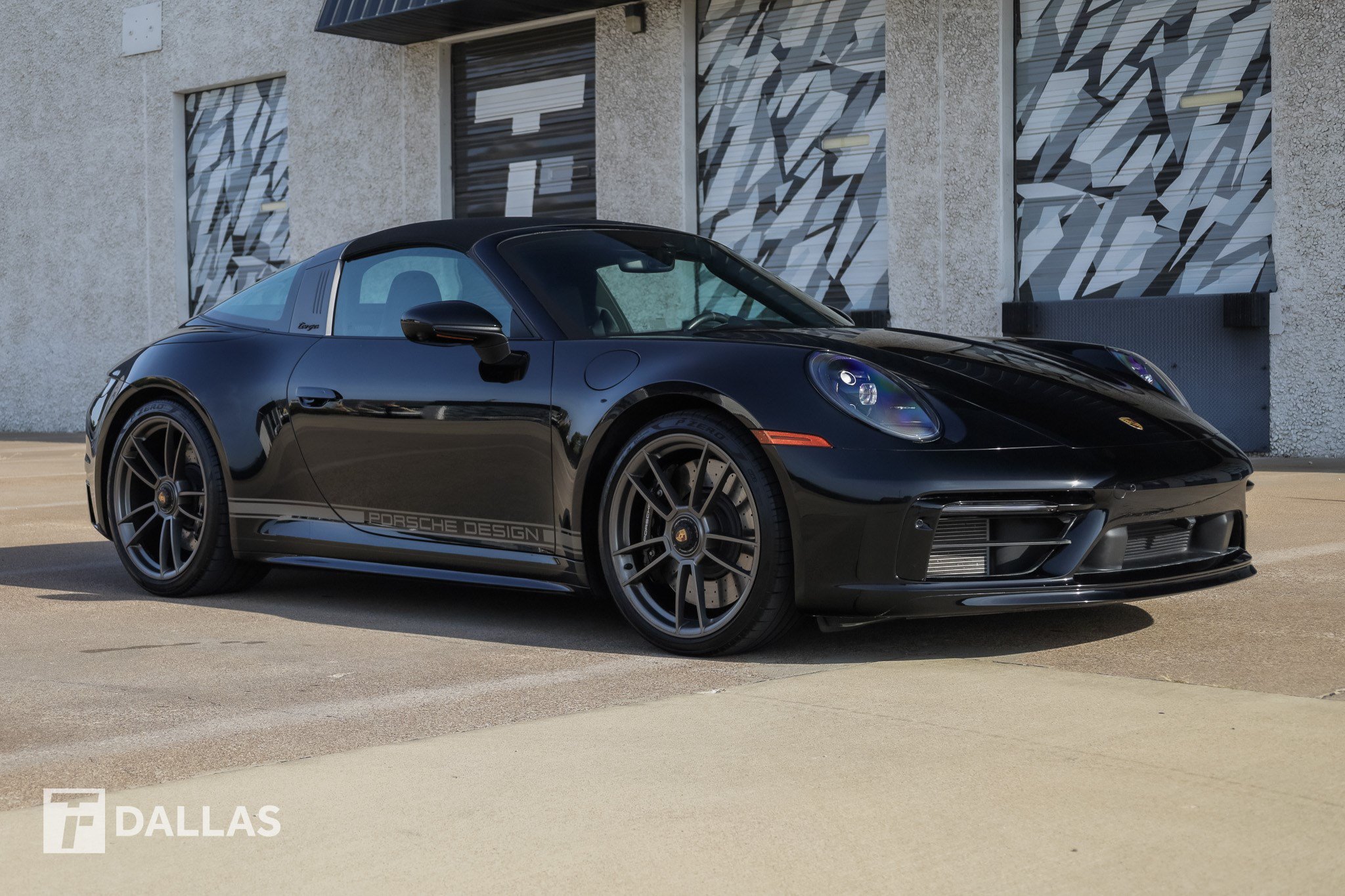 Used 2023 Porsche 911 50th Anniversary Edition AWD/4WD image 18