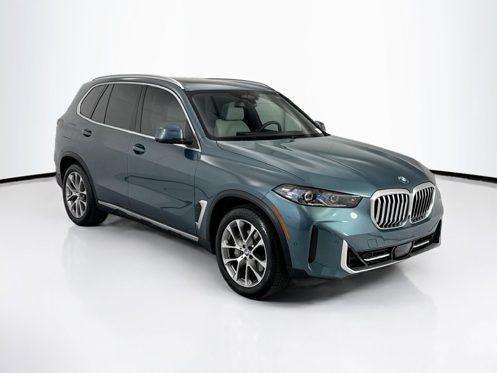 Certified 2024 BMW X5 xDrive40i w/ Executive Package AWD/4WD image 3