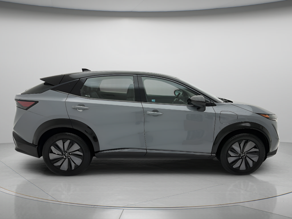 Used 2024 Nissan Ariya AWD image 6