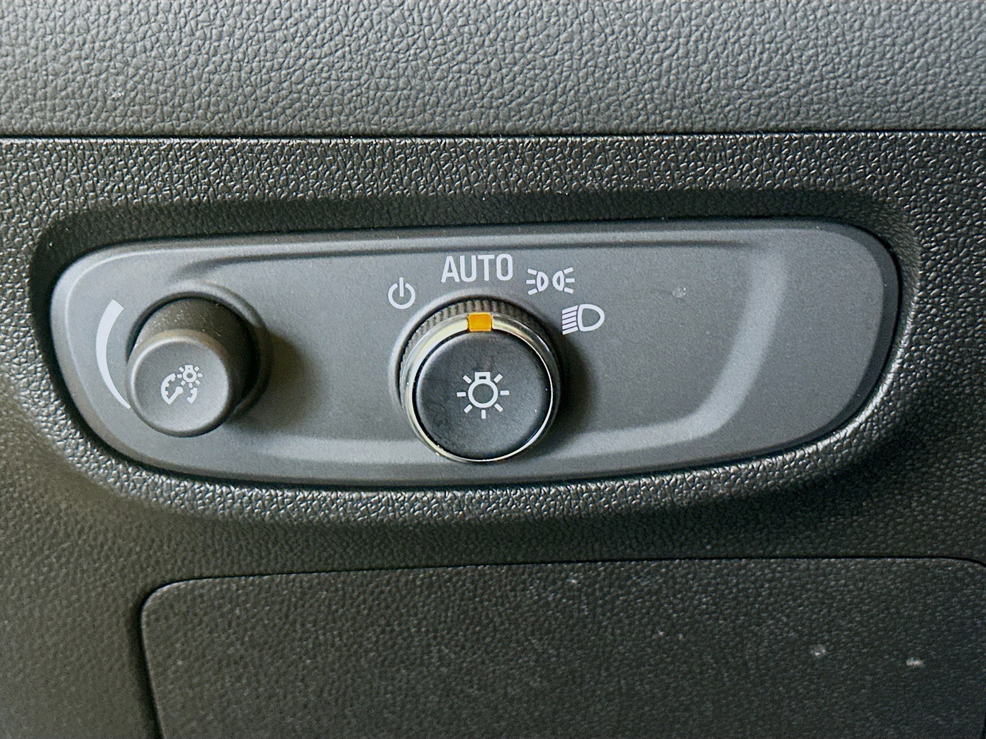 Used 2025 Buick Encore GX Preferred FWD image 17
